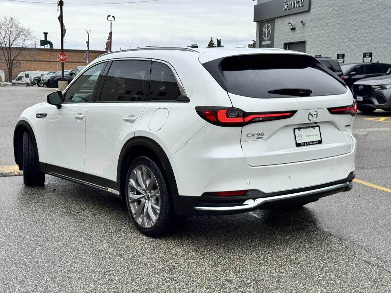 2024 Mazda CX-90 MHEV GT-P AWD/ EXTENDED WARRANTY/ 3.95% RATE/ MUST SEE Photo