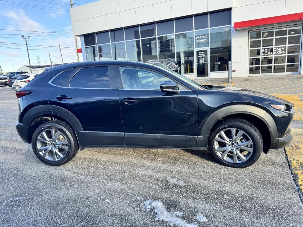 2023 Mazda CX-30 GS AWD/ EXTENDED WARRANTY/ 3.95% RATE/ MUST SEE Photo