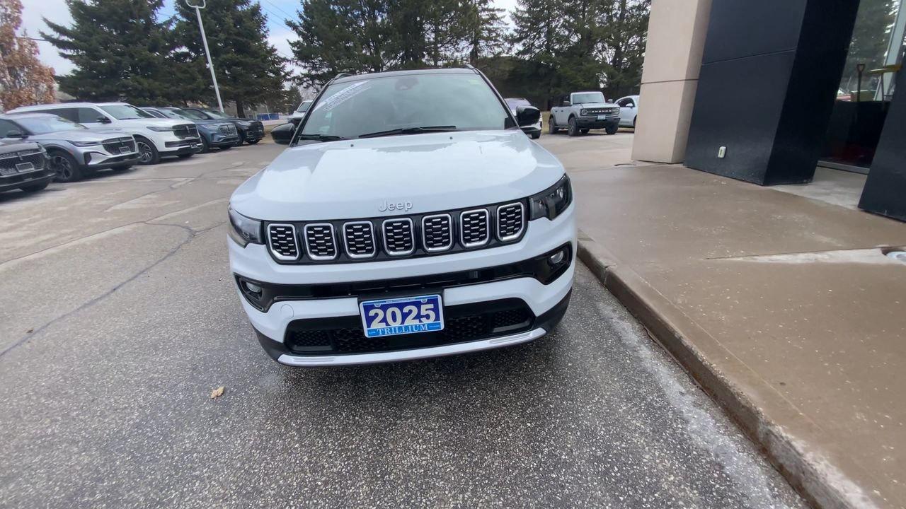 2025 Jeep Compass LIMITED Photo2