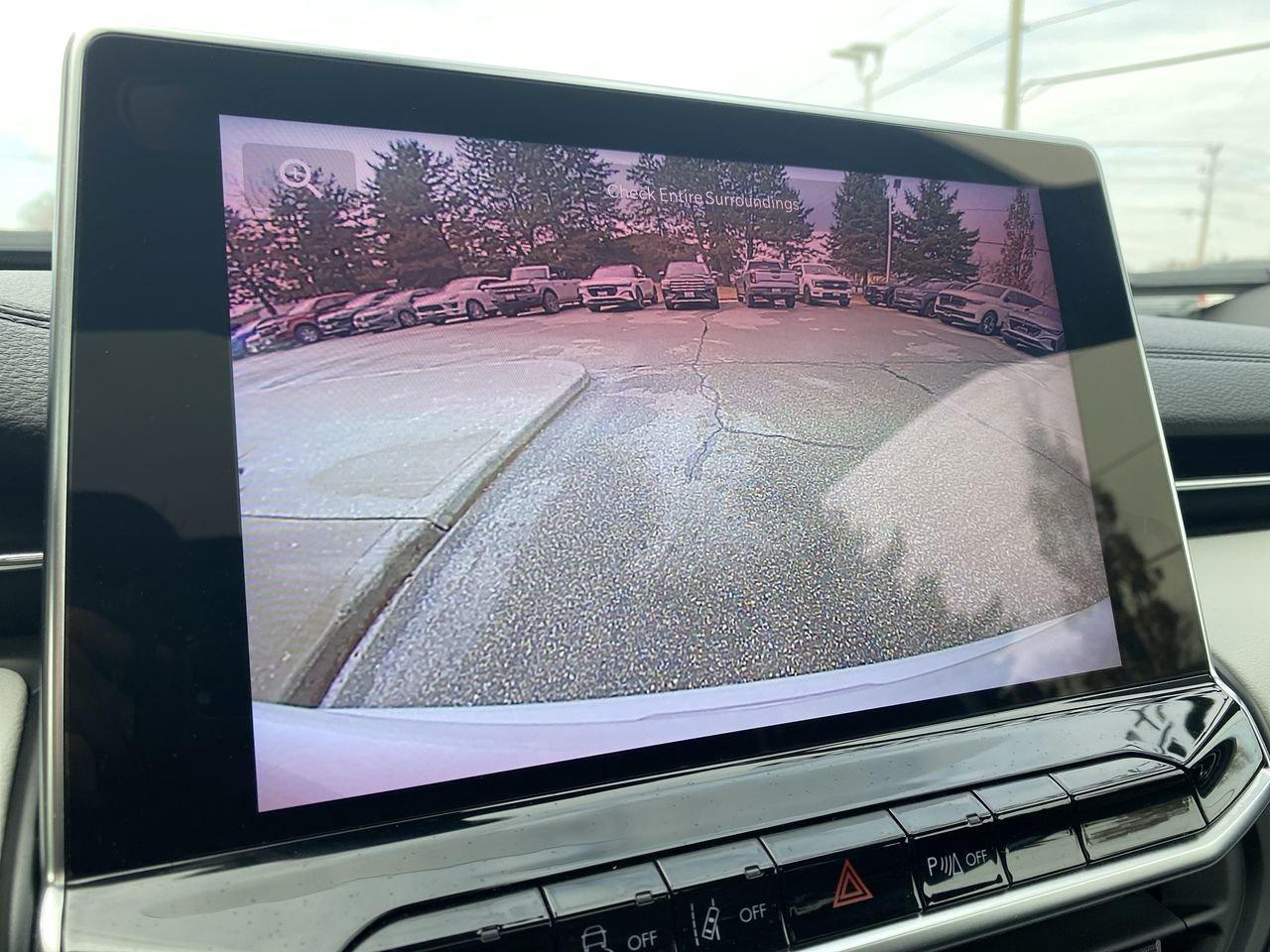 2025 Jeep Compass LIMITED Photo