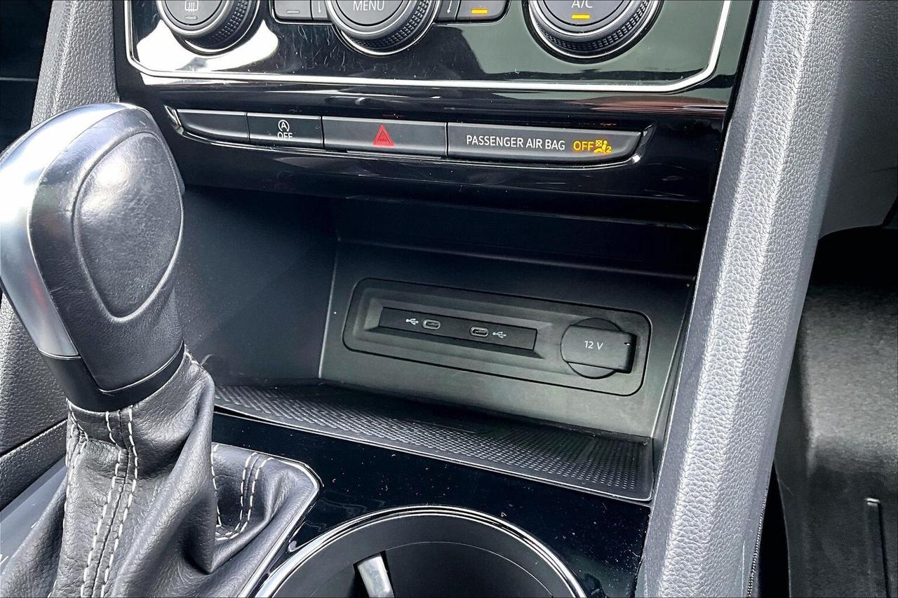 2021 Volkswagen Atlas Cross Sport EXECLINE 4MOTION   FULLY LOADED!   HEAT/COOL SEATS Photo