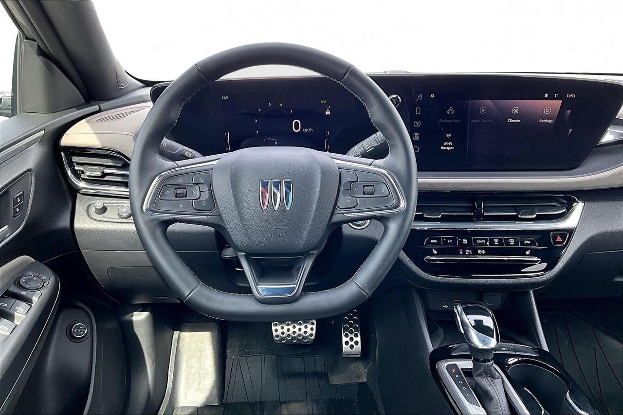2025 Buick Envista AVENIR   LEATHER   SUNROOF   ADAPT CRUISE  CARPLAY Photo2