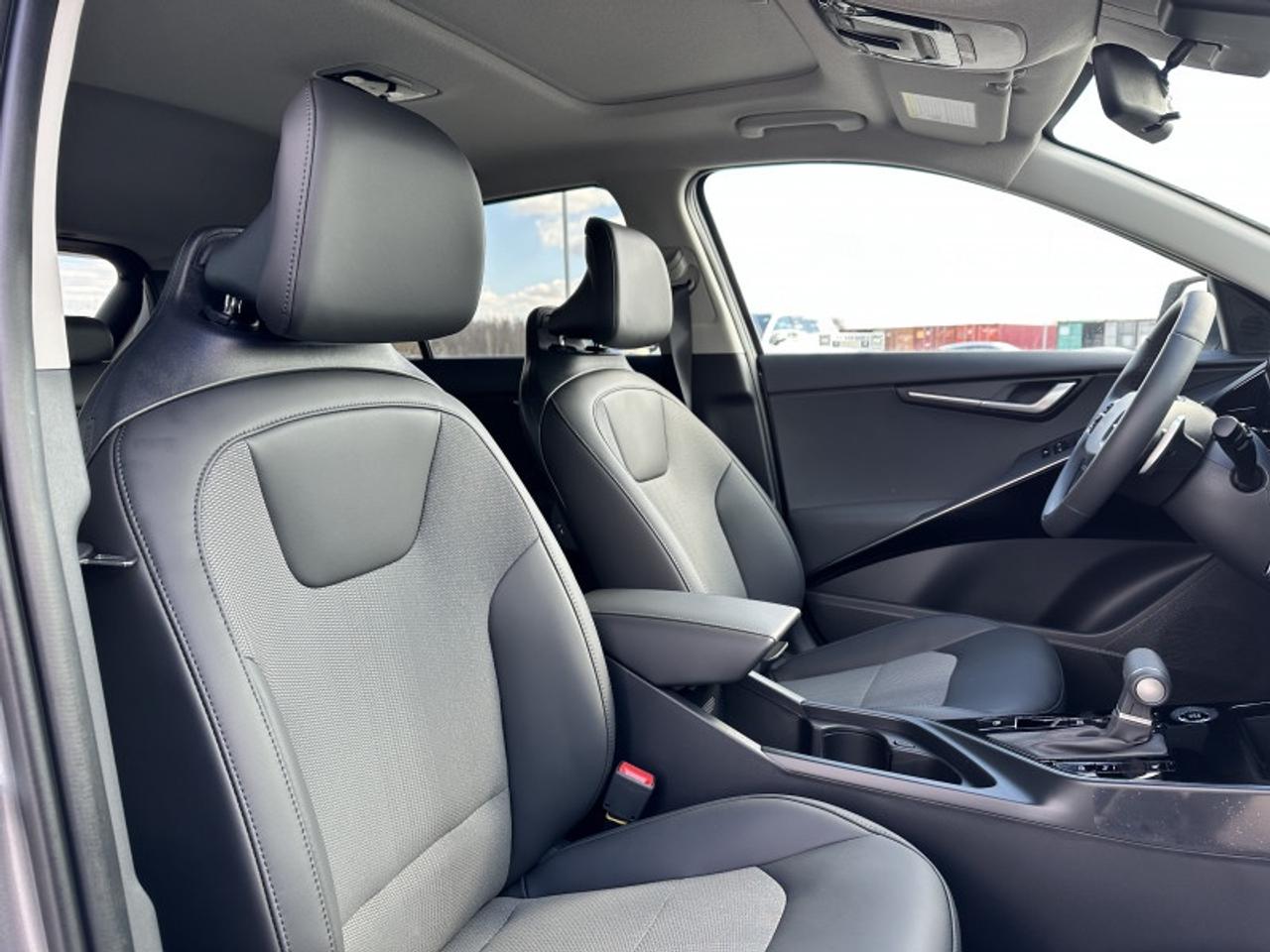 2026 Kia NIRO EX Premium Photo