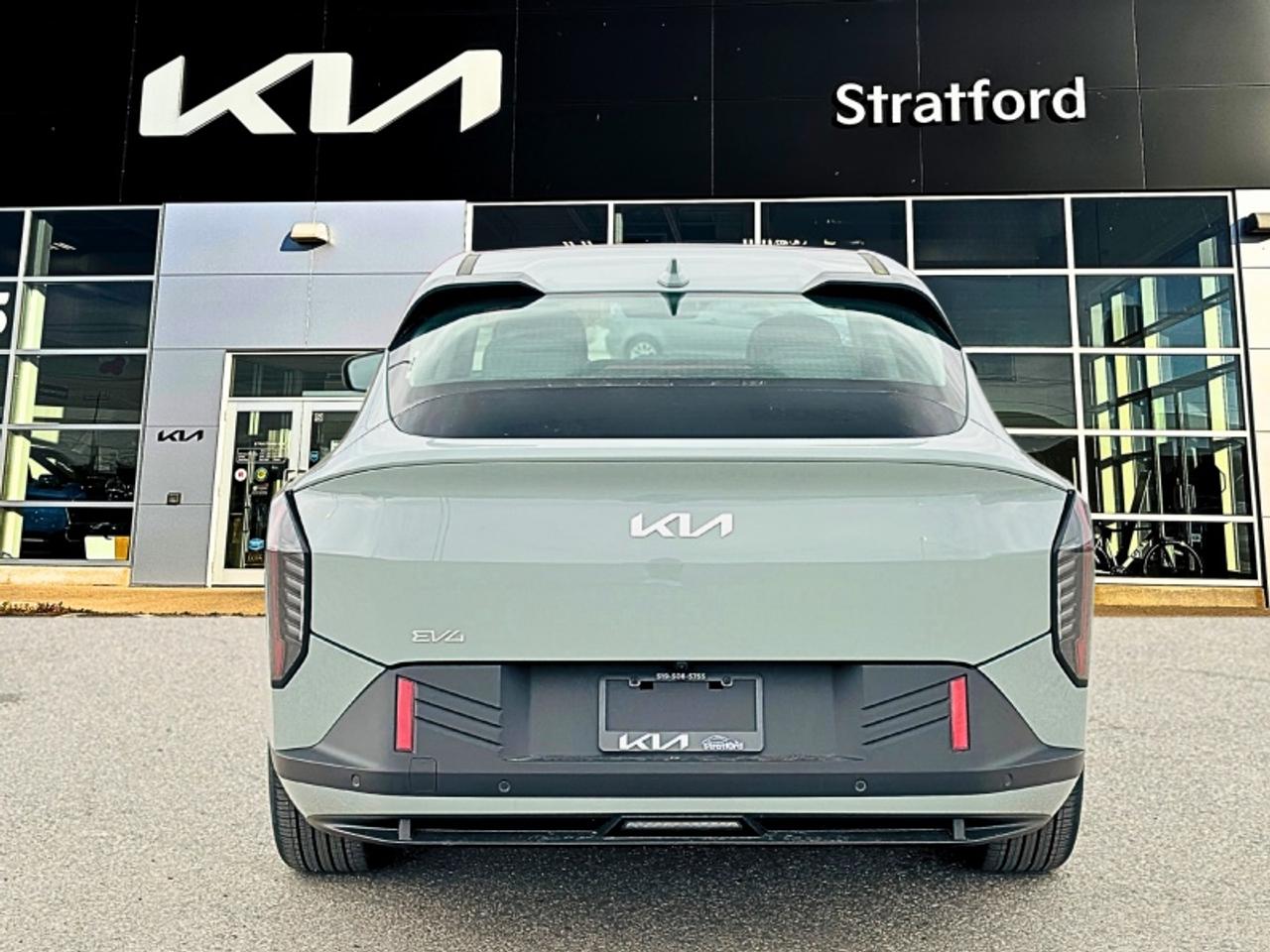 2026 Kia EV4 PREMIUM Photo3