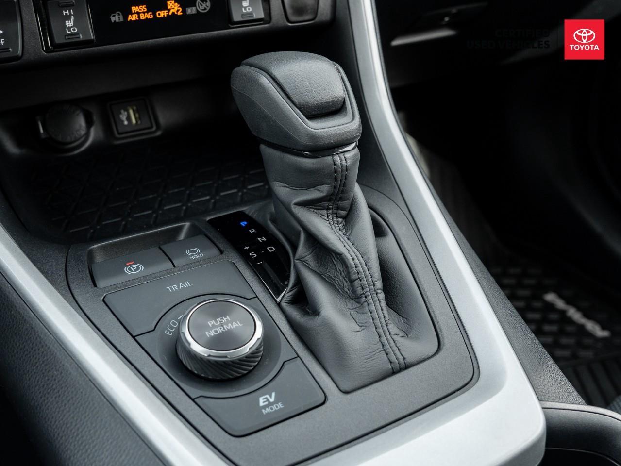 2025 Toyota RAV4 Hybrid LE 4dr All-Wheel Drive Photo