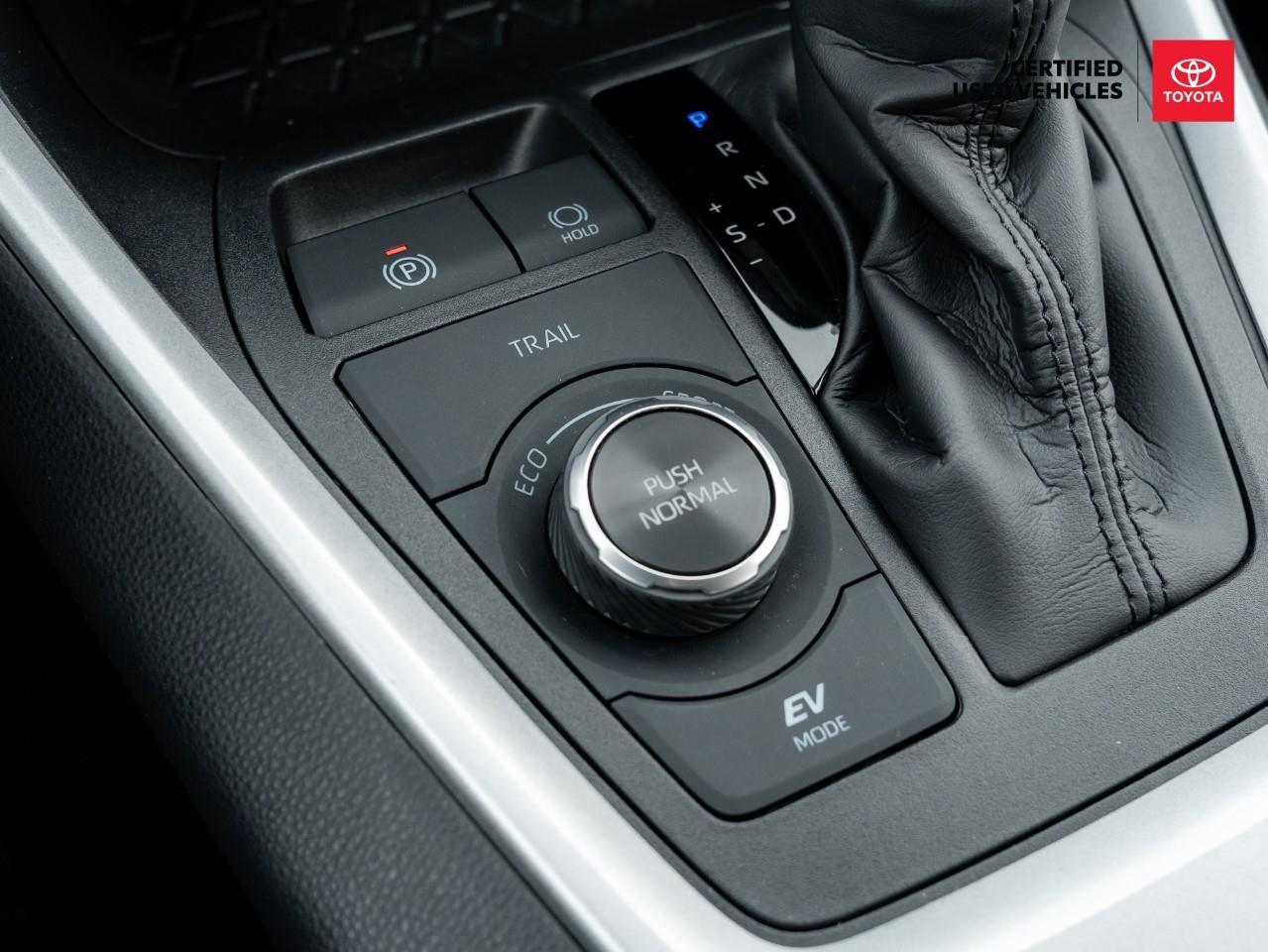 2025 Toyota RAV4 Hybrid LE 4dr All-Wheel Drive Photo