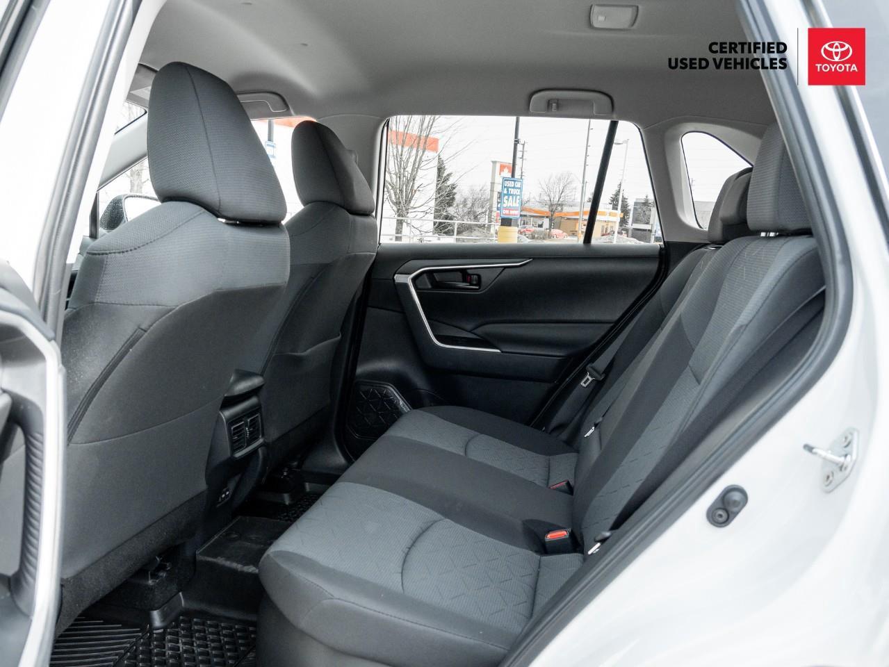 2025 Toyota RAV4 Hybrid LE 4dr All-Wheel Drive Photo