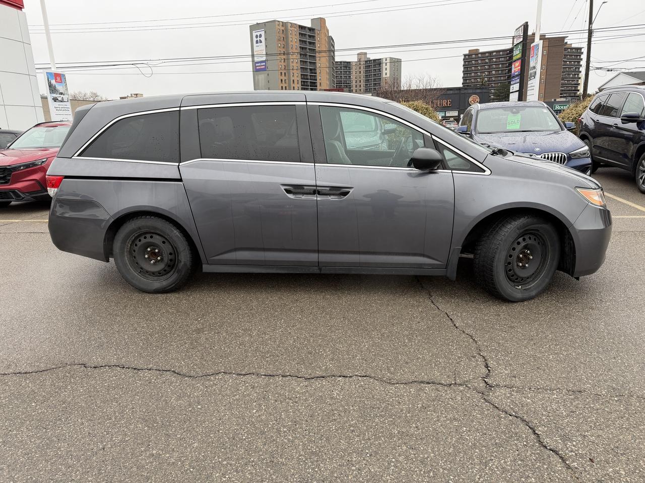 2016 Honda Odyssey SE   ONE OWNER   NO CLAIMS   PWR DOORS Photo