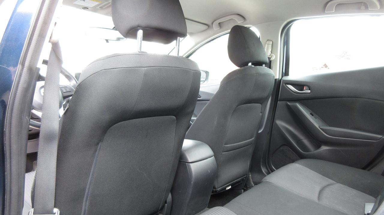 2014 Mazda MAZDA3 GS-SKY Photo