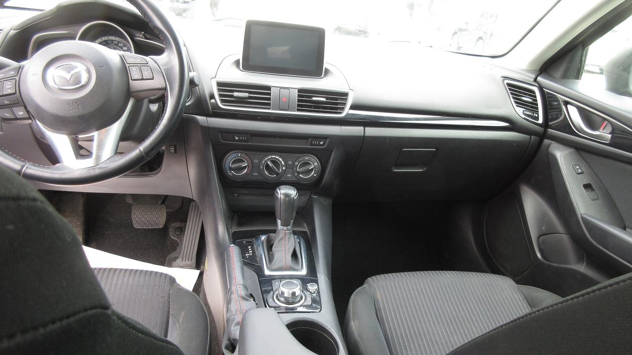 2014 Mazda MAZDA3 GS-SKY Photo