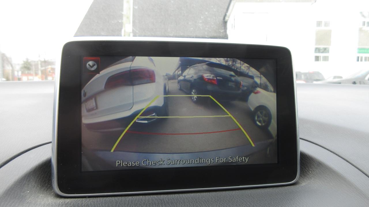 2014 Mazda MAZDA3 GS-SKY Photo