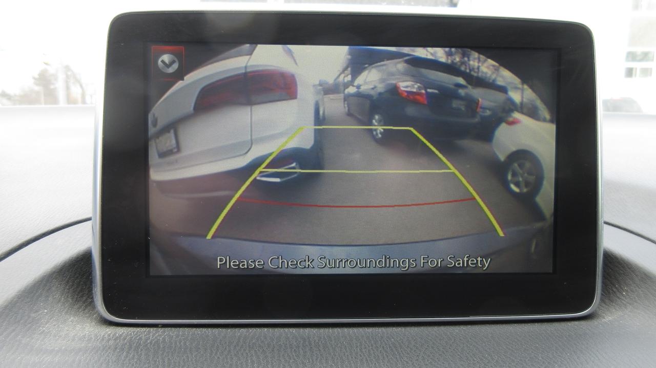 2014 Mazda MAZDA3 GS-SKY Photo