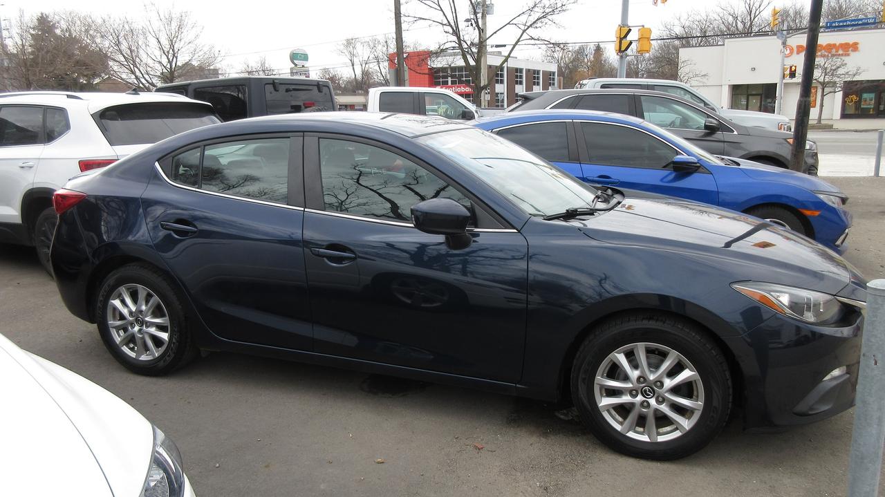 2014 Mazda MAZDA3 GS-SKY Photo