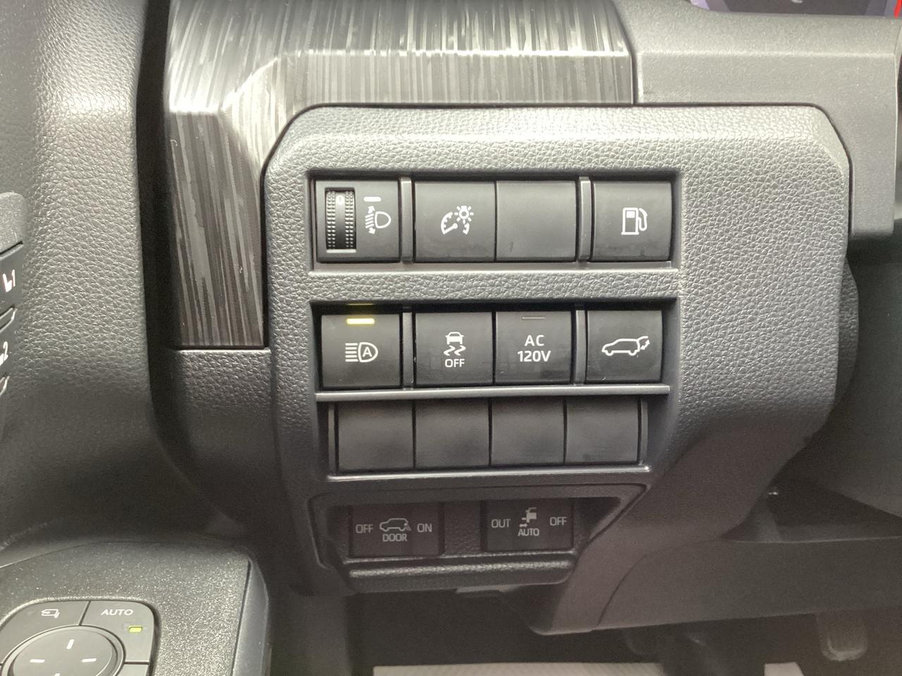 2025 Toyota 4Runner Hybrid Platinum 4WD Photo