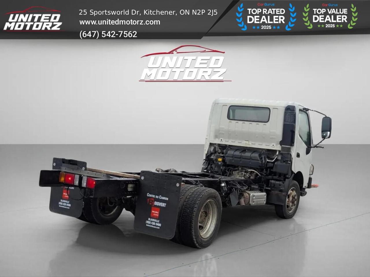 2018 Hino 195 RWD 5L~NO ACCIDENTS~ Photo