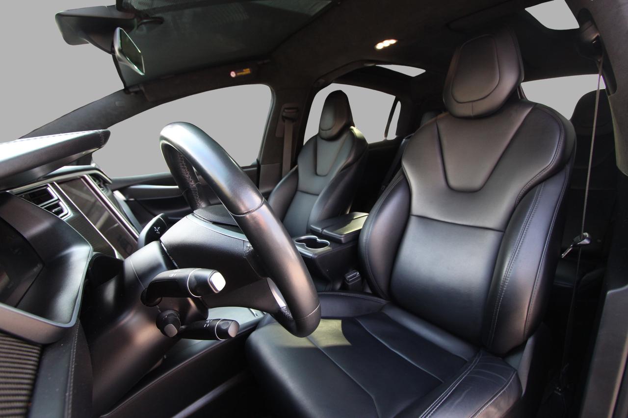 2017 Tesla Model X 100D MCU2 Enhanced AP Photo