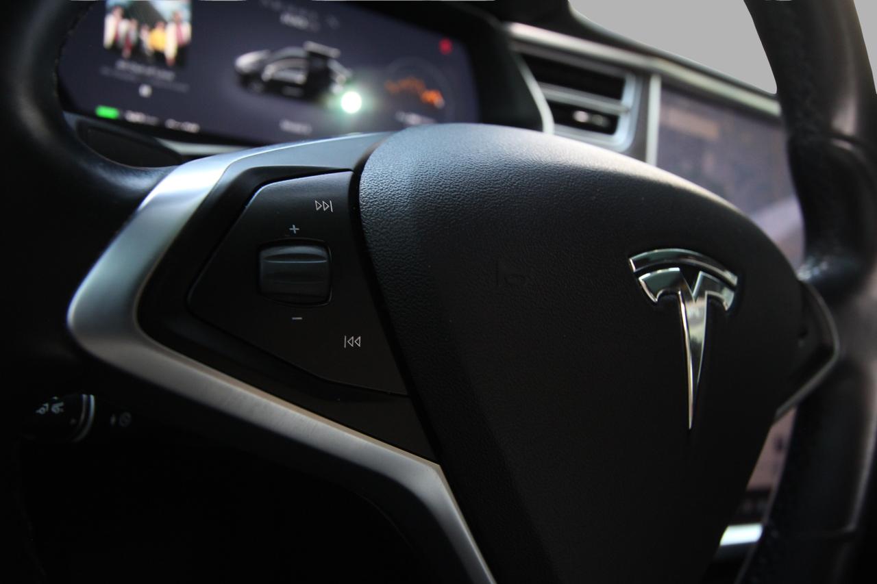 2017 Tesla Model X 100D MCU2 Enhanced AP Photo