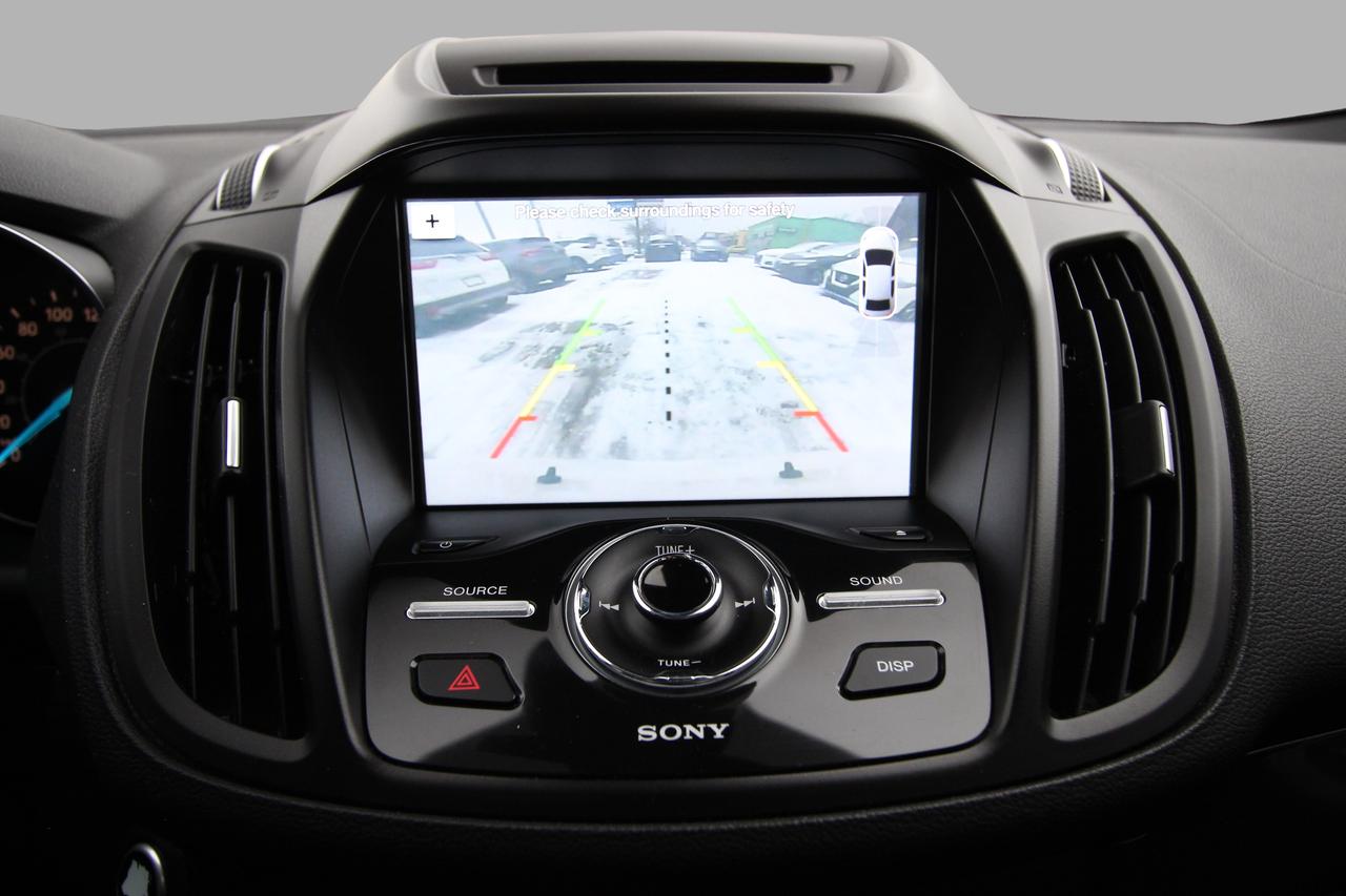 2017 Ford Escape TITANIUM AWD - CLEAN CARFAX/ DEALER SERVICED Photo