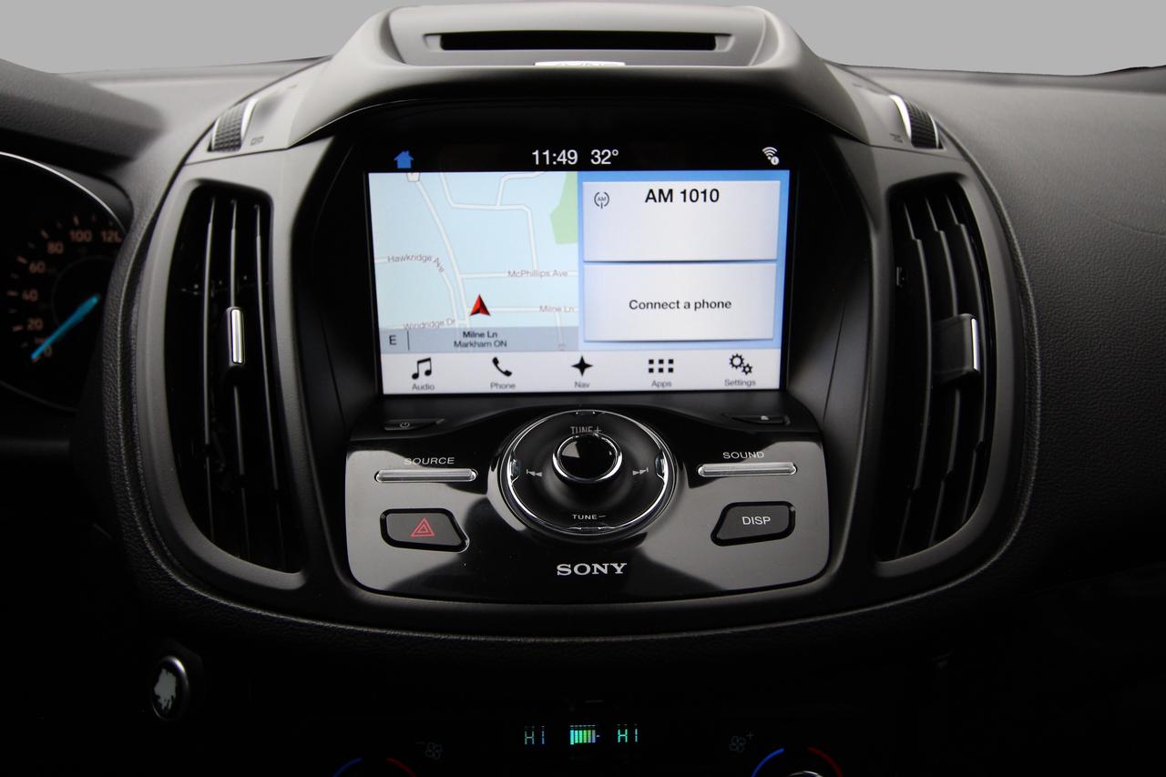 2017 Ford Escape TITANIUM AWD - CLEAN CARFAX/ DEALER SERVICED Photo