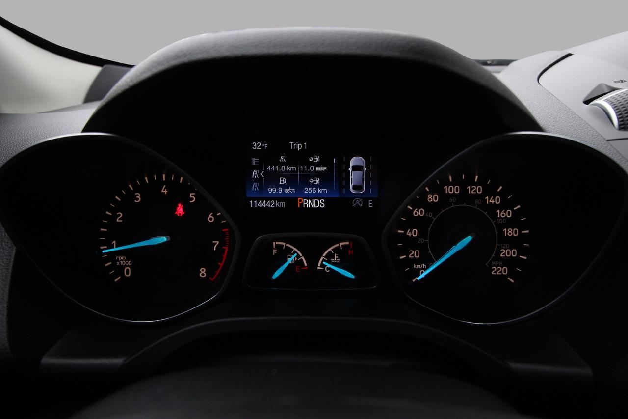 2017 Ford Escape TITANIUM AWD - CLEAN CARFAX/ DEALER SERVICED Photo