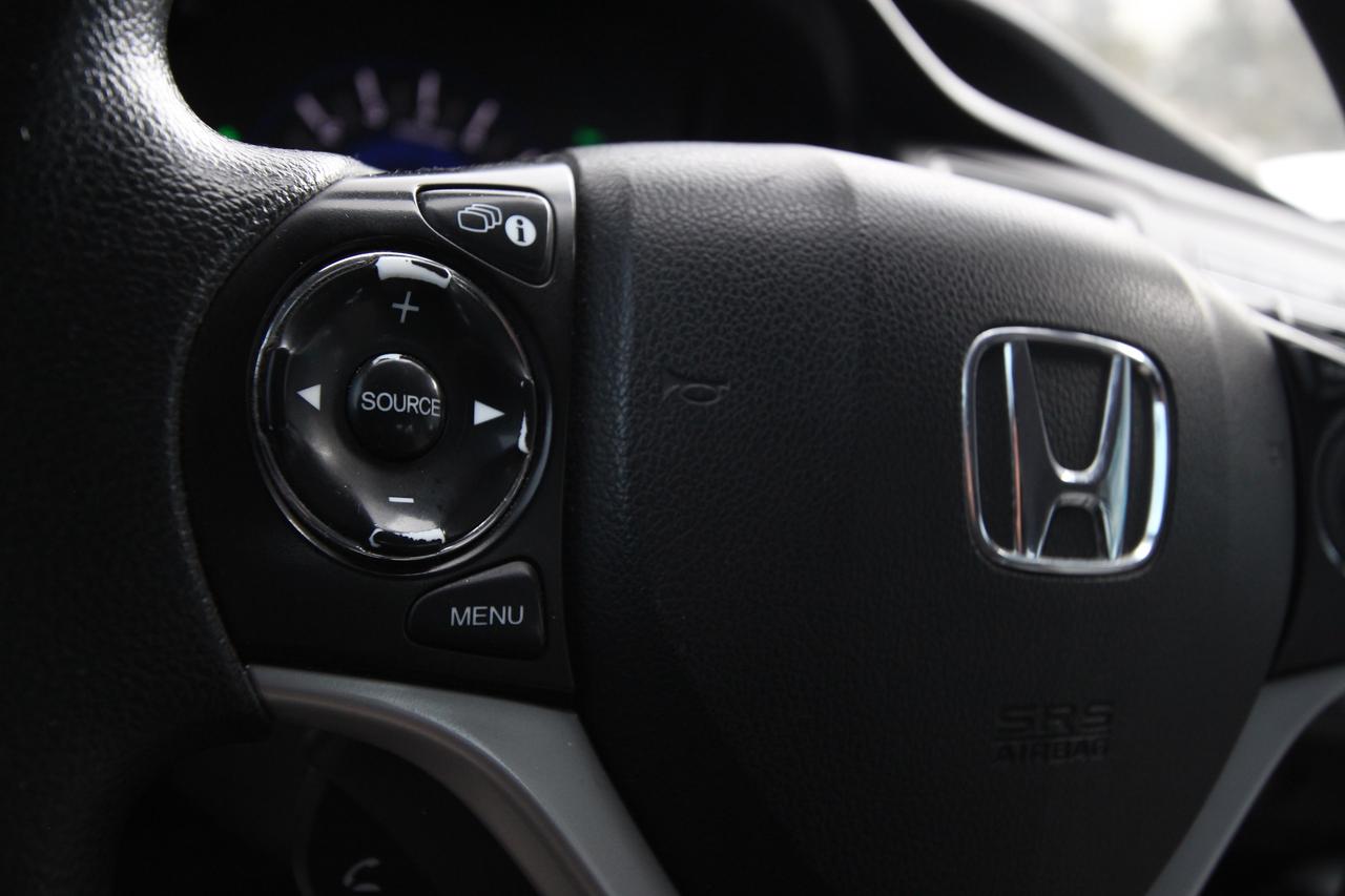 2015 Honda Civic LX- LOW KMS / CLEAN TITLE / CAR FAX VERIFIED Photo