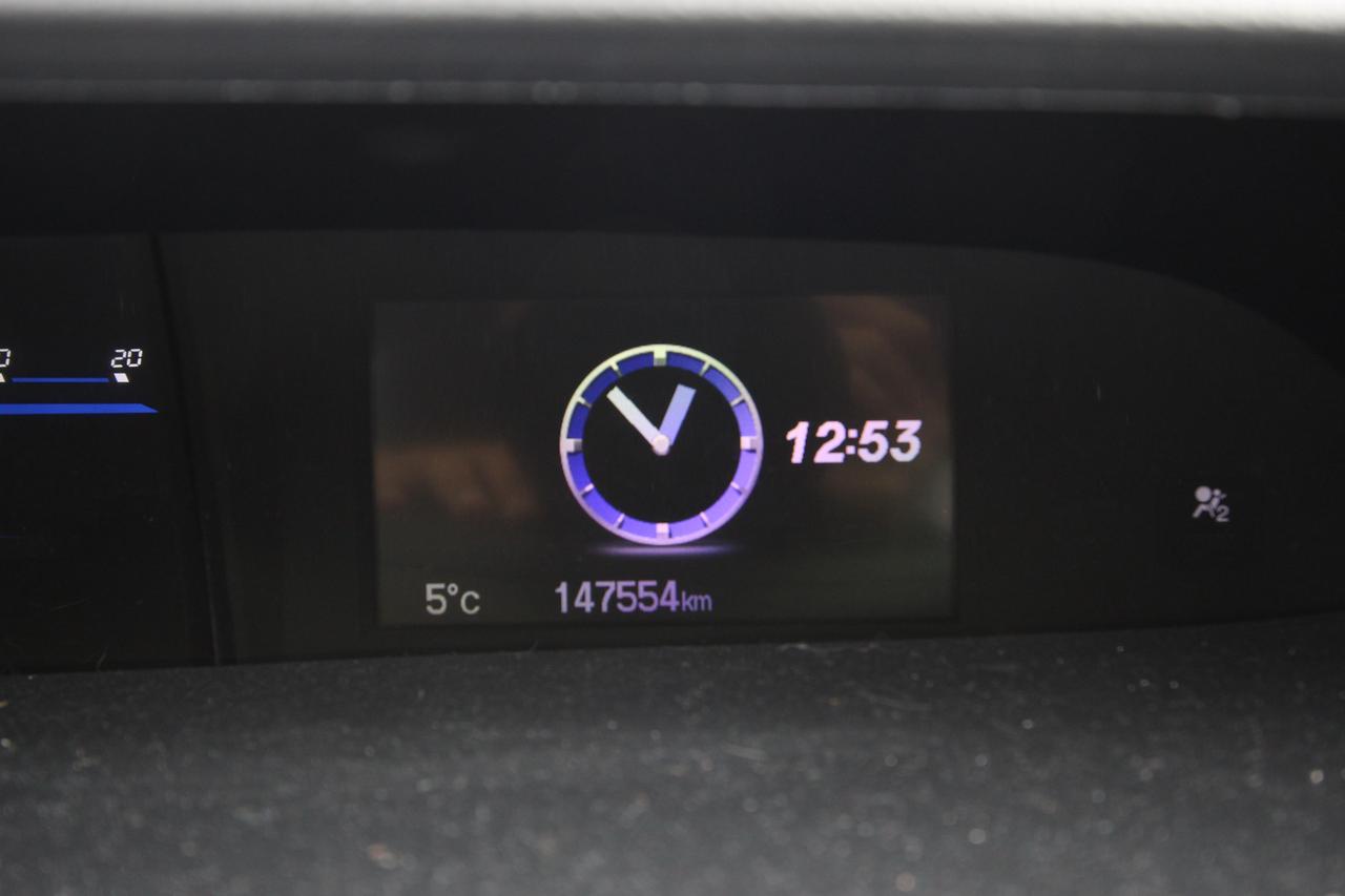 2015 Honda Civic LX- LOW KMS / CLEAN TITLE / CAR FAX VERIFIED Photo