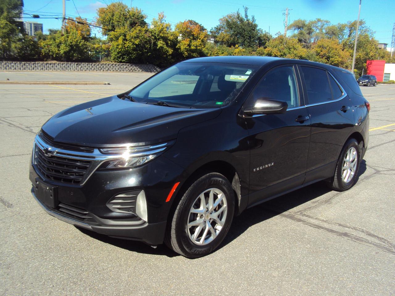 2022 Chevrolet Equinox LT Photo2