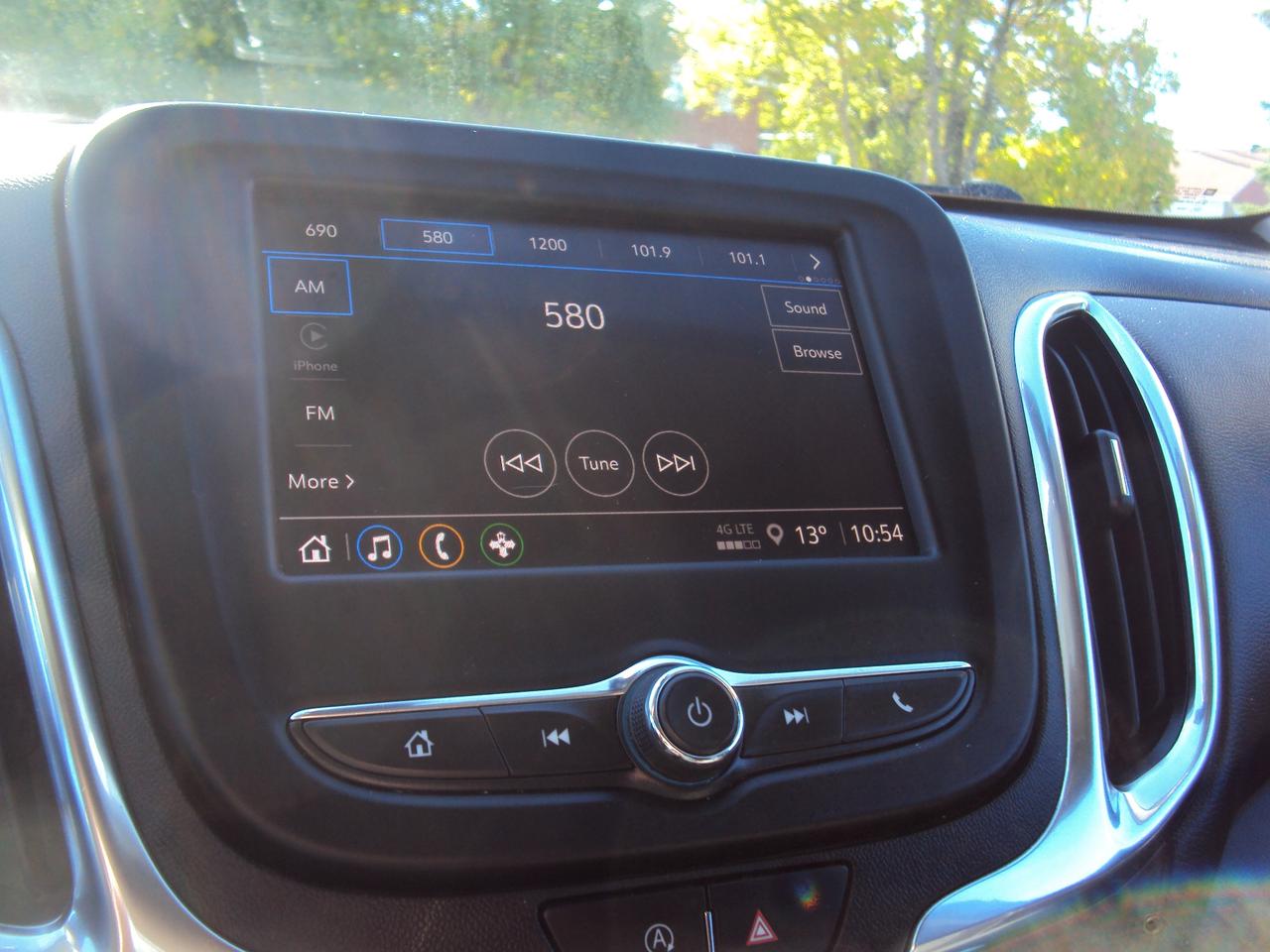 2022 Chevrolet Equinox LT Photo