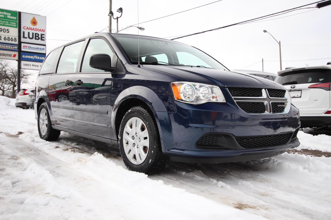 2017 Dodge Grand Caravan SE- STOW & GO / CLEAN TITLE / CARFAX VERIFIED Photo