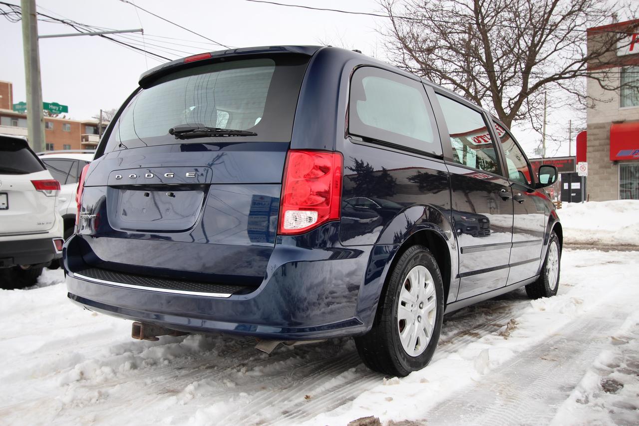 2017 Dodge Grand Caravan SE- STOW & GO / CLEAN TITLE / CARFAX VERIFIED Photo