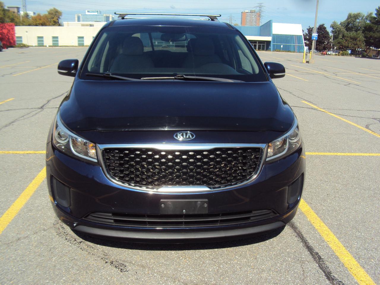 2018 Kia Sedona LX Photo