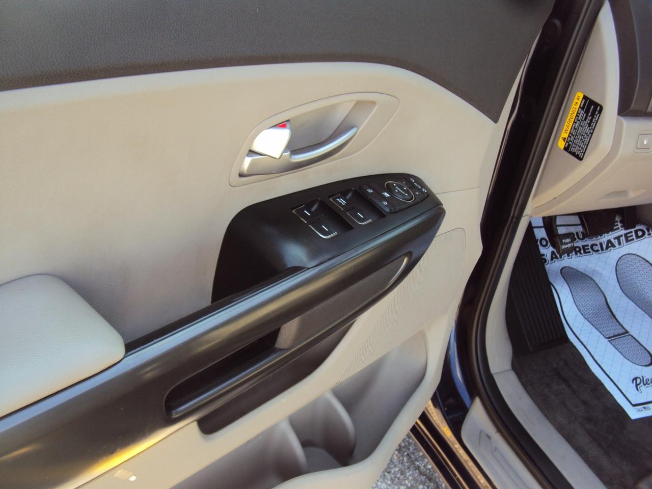 2018 Kia Sedona LX Photo