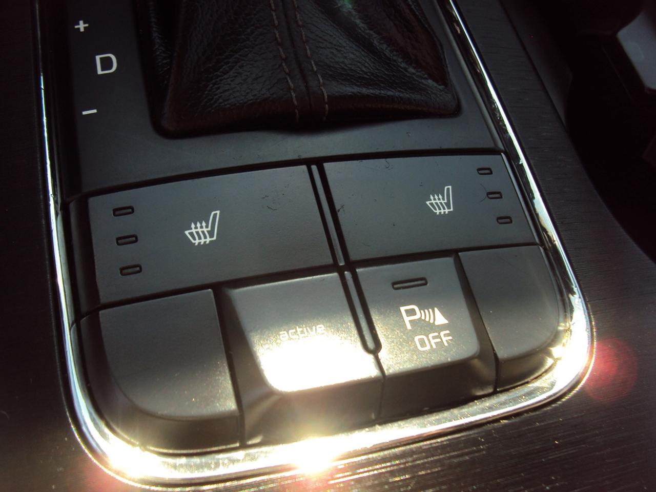 2018 Kia Sedona LX Photo
