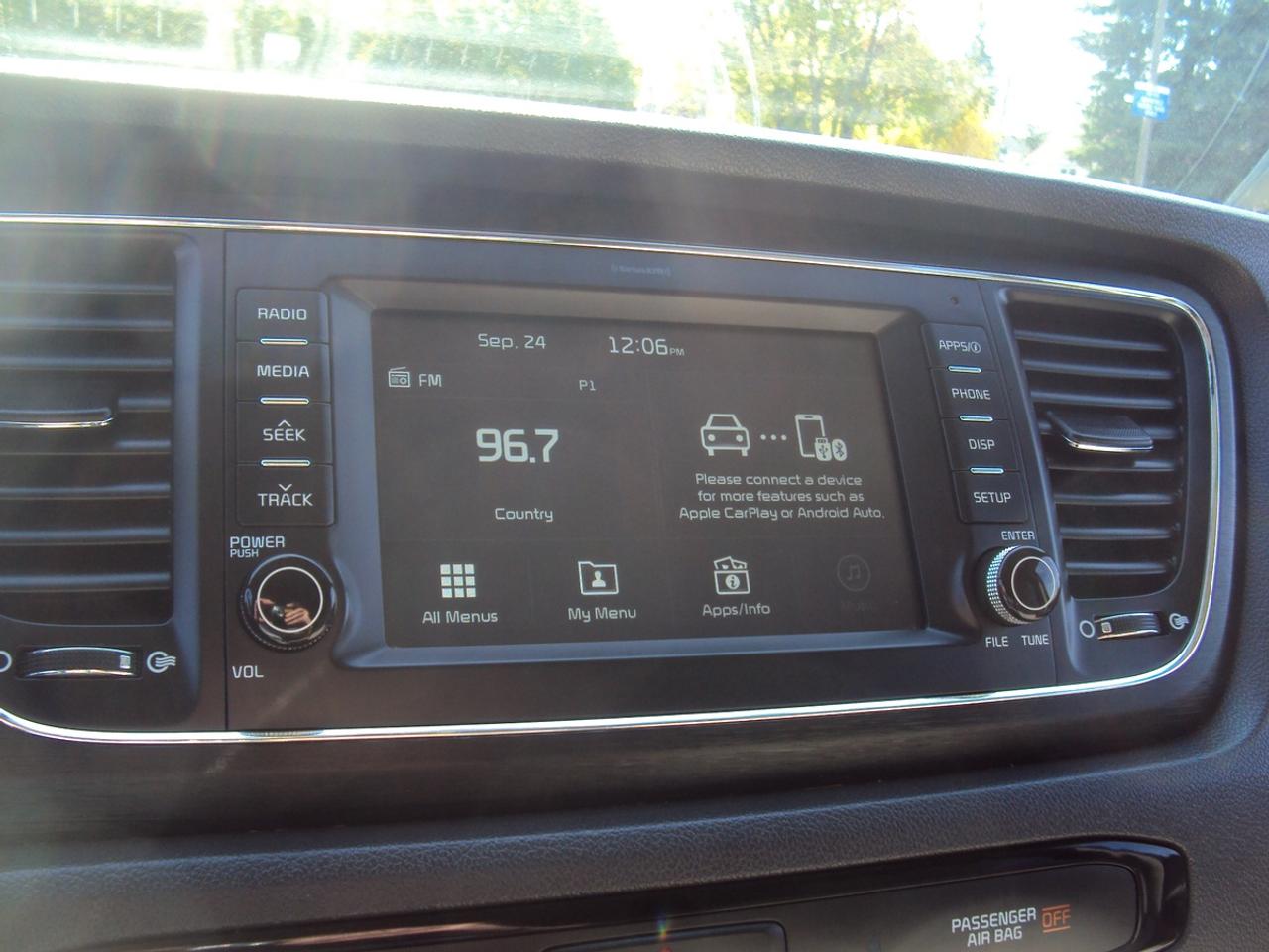 2018 Kia Sedona LX Photo