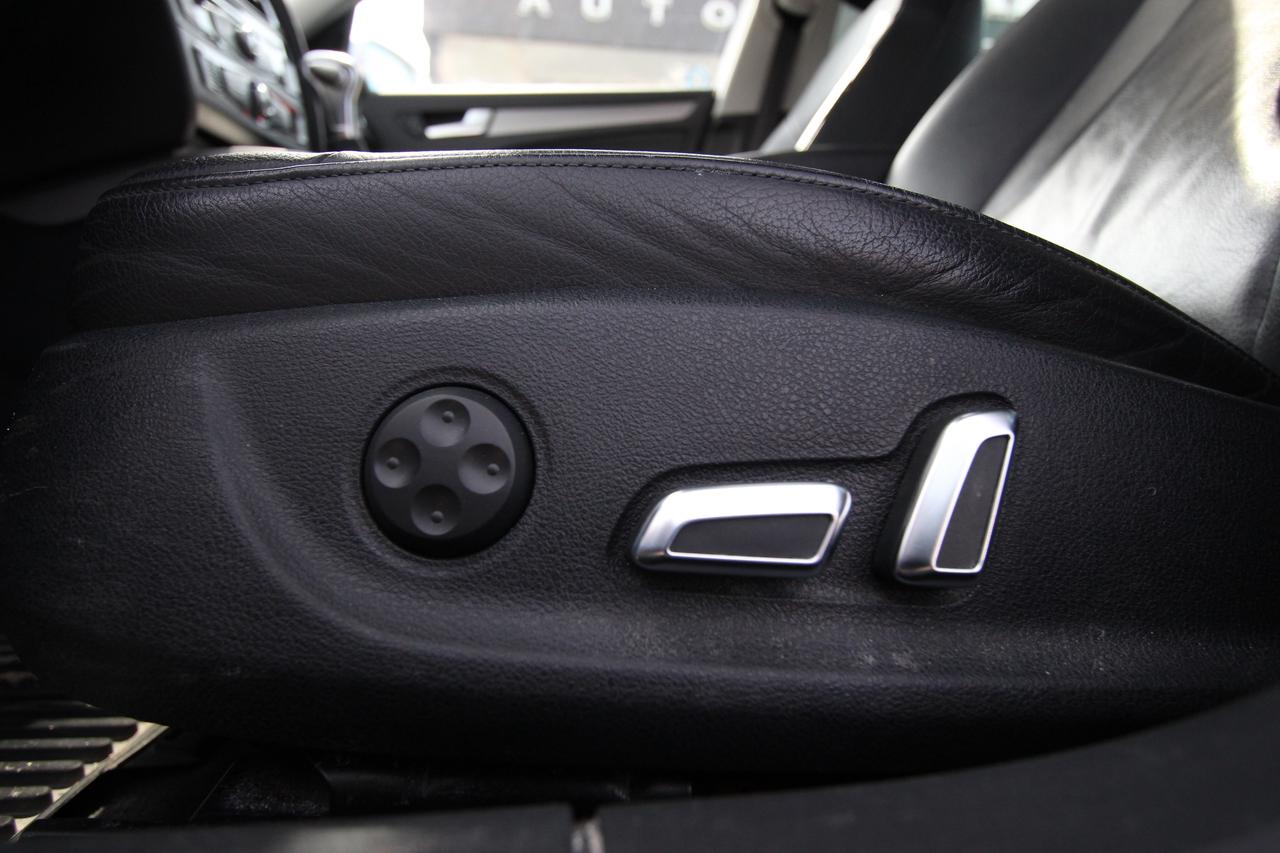 2013 Audi A4 - ACCIDENT FREE DEALER SERVICED Photo