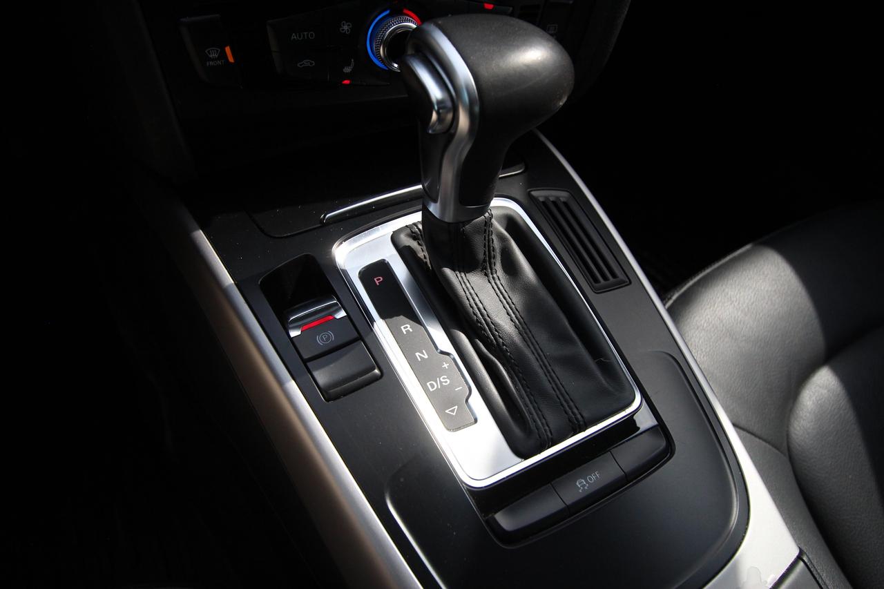 2013 Audi A4 - ACCIDENT FREE DEALER SERVICED Photo