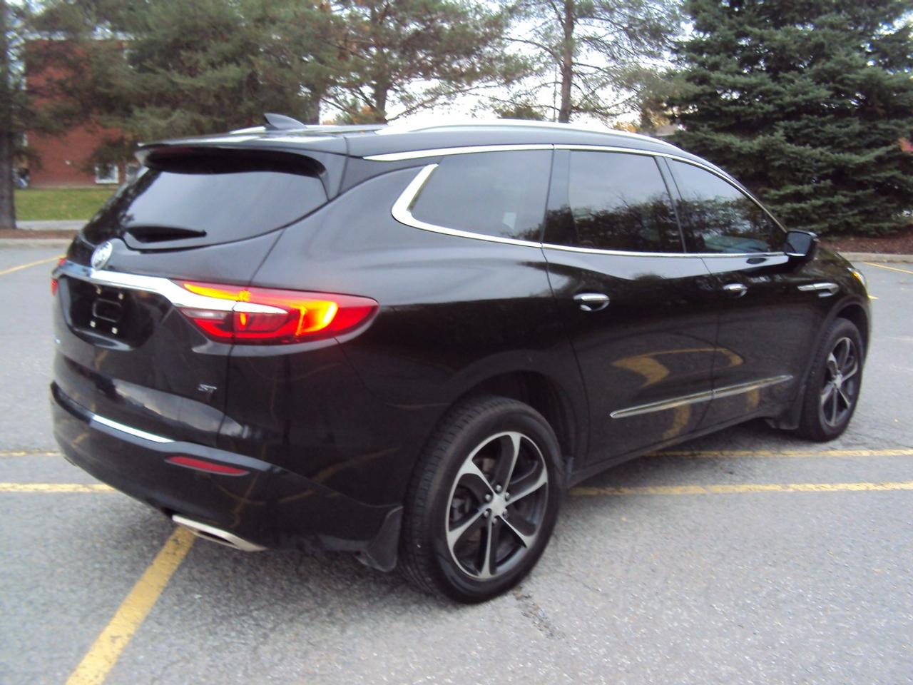 2021 Buick Enclave ST Photo