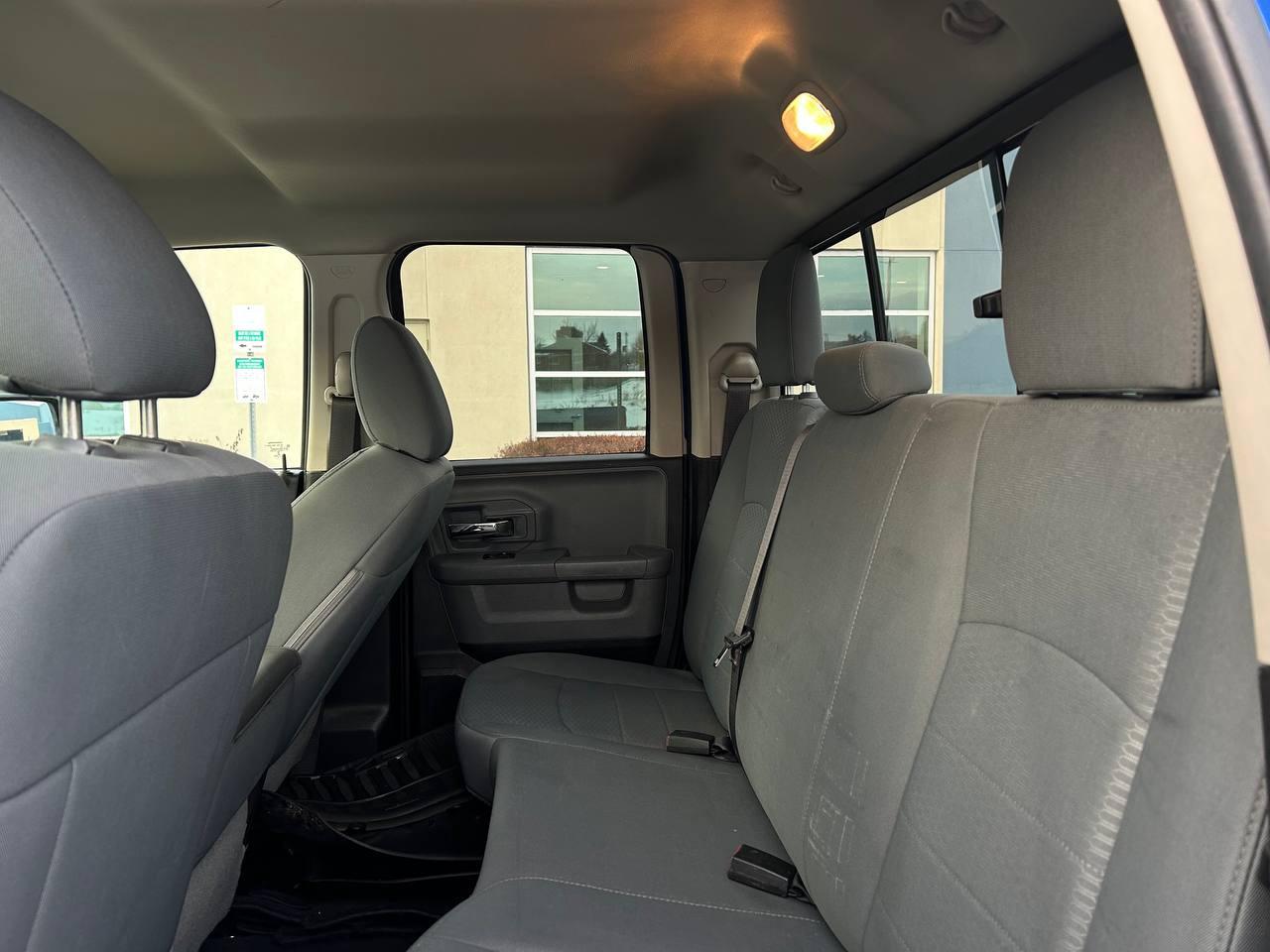2019 RAM 1500 Classic SLT Quad Cab 4WD Photo