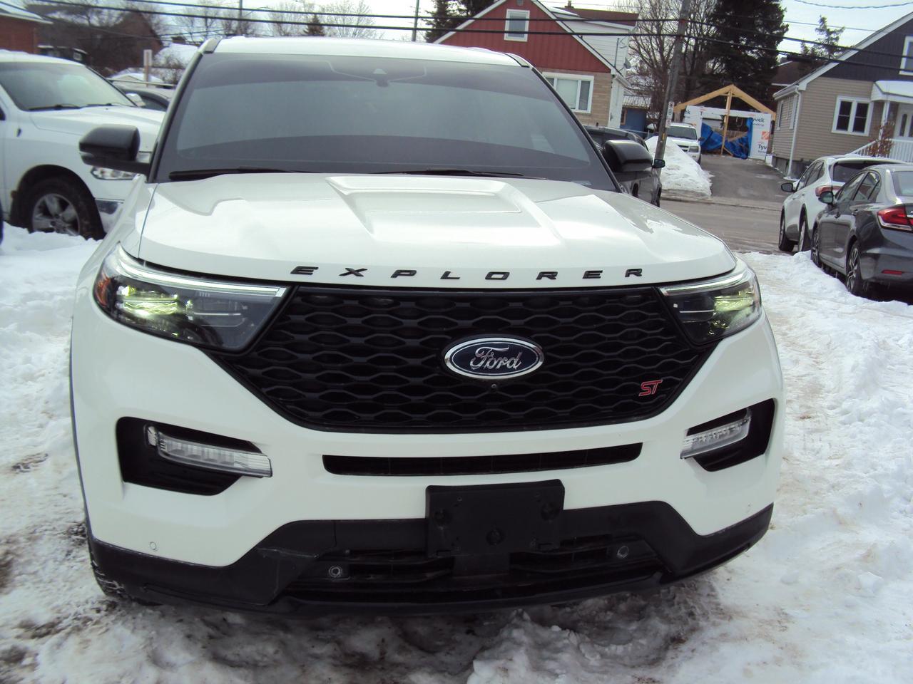 2022 Ford Explorer ST Photo