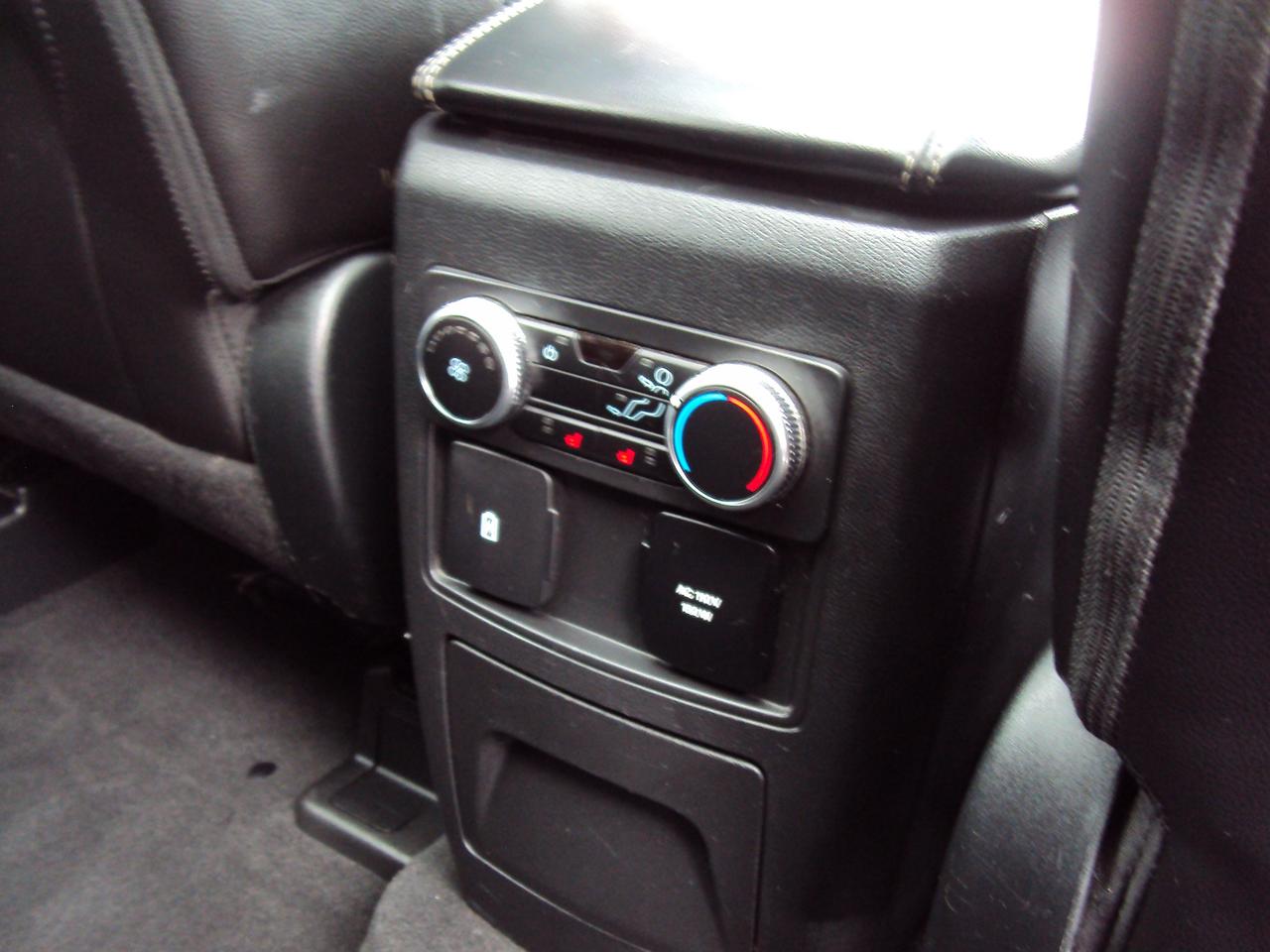 2022 Ford Explorer ST Photo