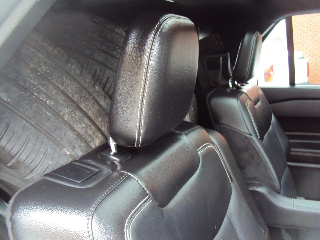 2022 Ford Explorer ST Photo