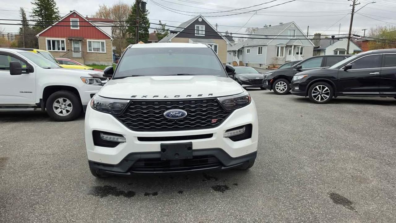 2022 Ford Explorer ST Photo