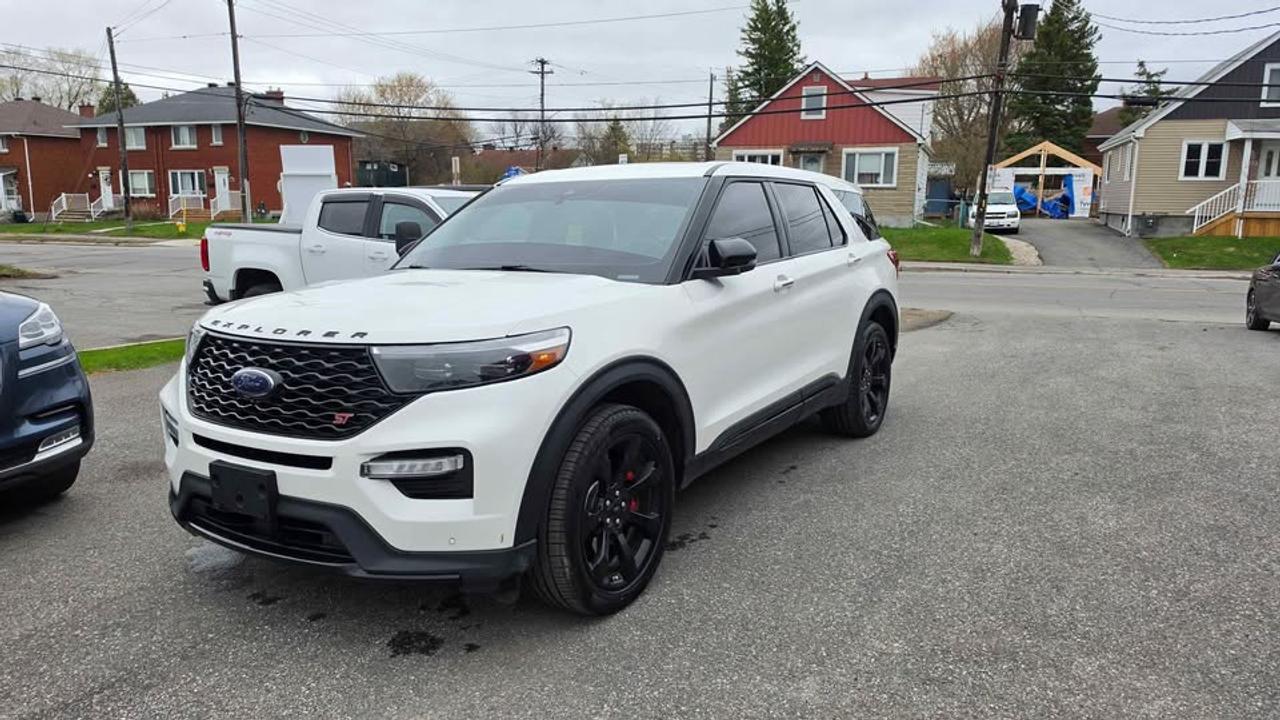 2022 Ford Explorer ST Photo