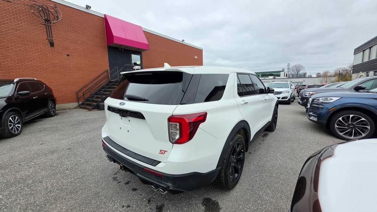 2022 Ford Explorer ST Photo