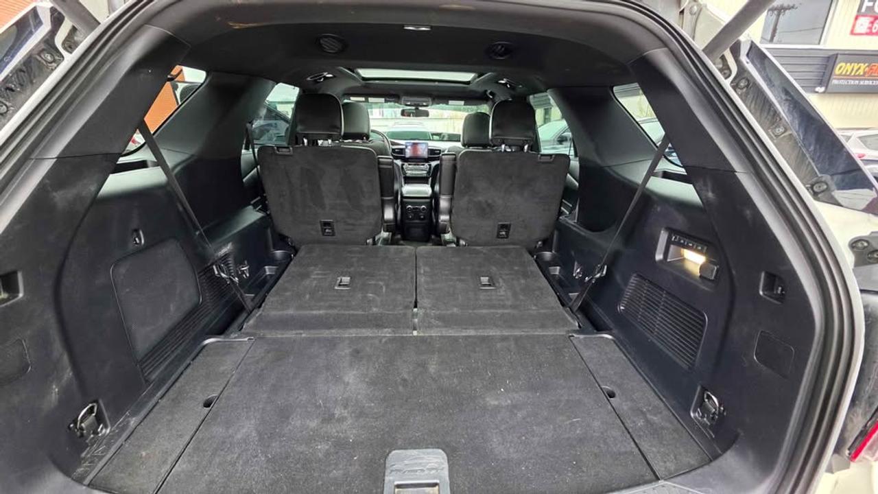 2022 Ford Explorer ST Photo