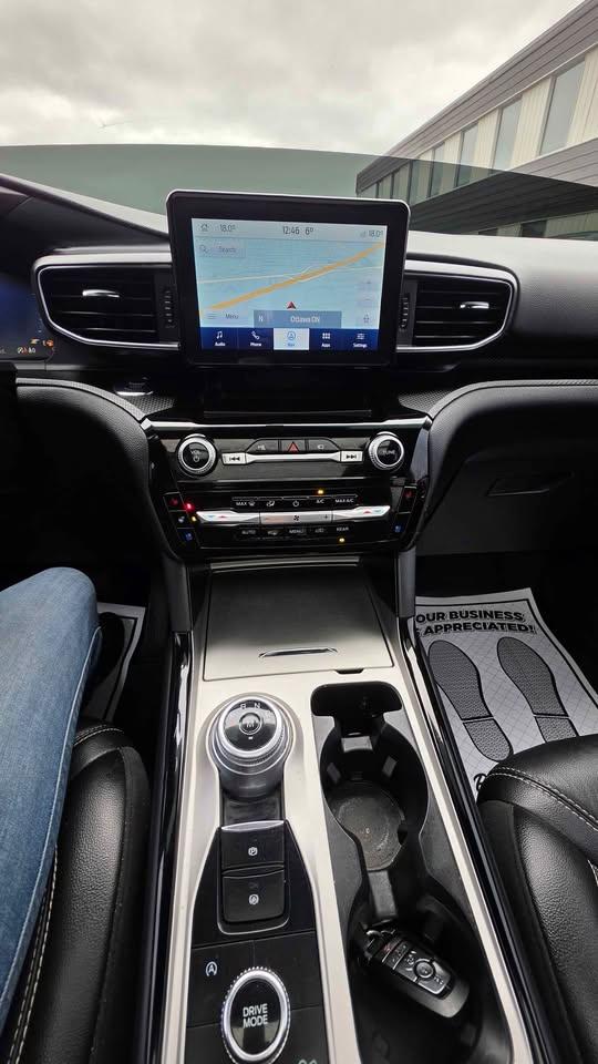 2022 Ford Explorer ST Photo