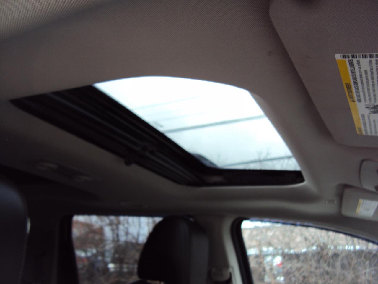 2017 Chevrolet Traverse 2LT Photo