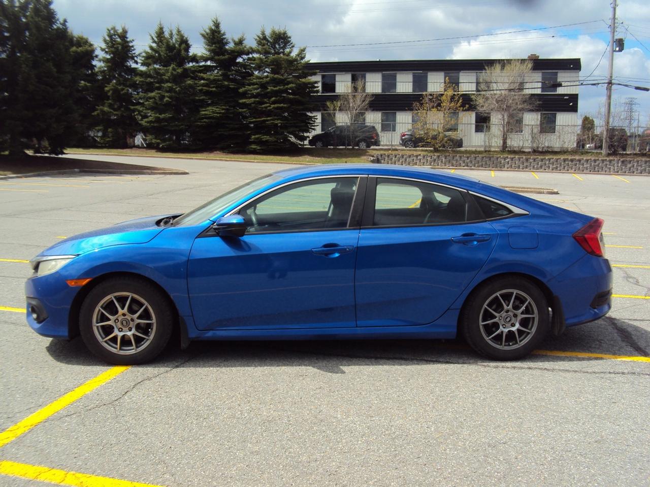 2016 Honda Civic LX Photo3