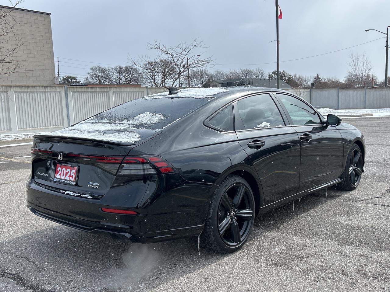 2025 Honda Accord Hybrid Sport-L Leather CarPlay Sunroof Heated Seats Photo