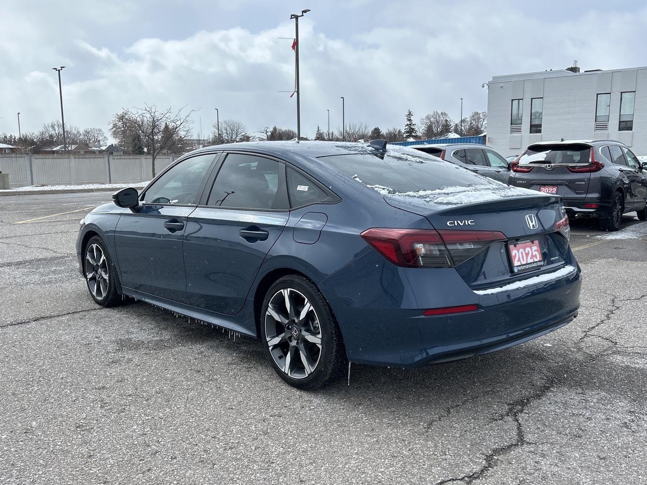 2025 Honda Civic Sedan Hybrid Sport Touring  Leather  Navi Roof Wireless Charger Photo3